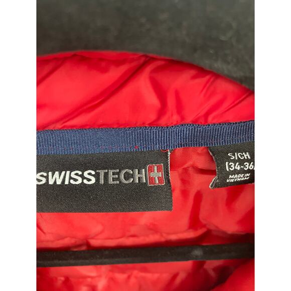 Swisstech Men 34-36 Blue Red Puffer Jacket Zip Packable Lightweight Coat FLAW - Picture 4 of 9